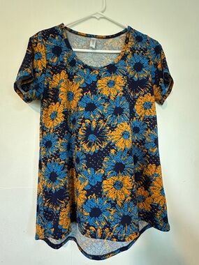 LuLaRoe Floral Classic Tee